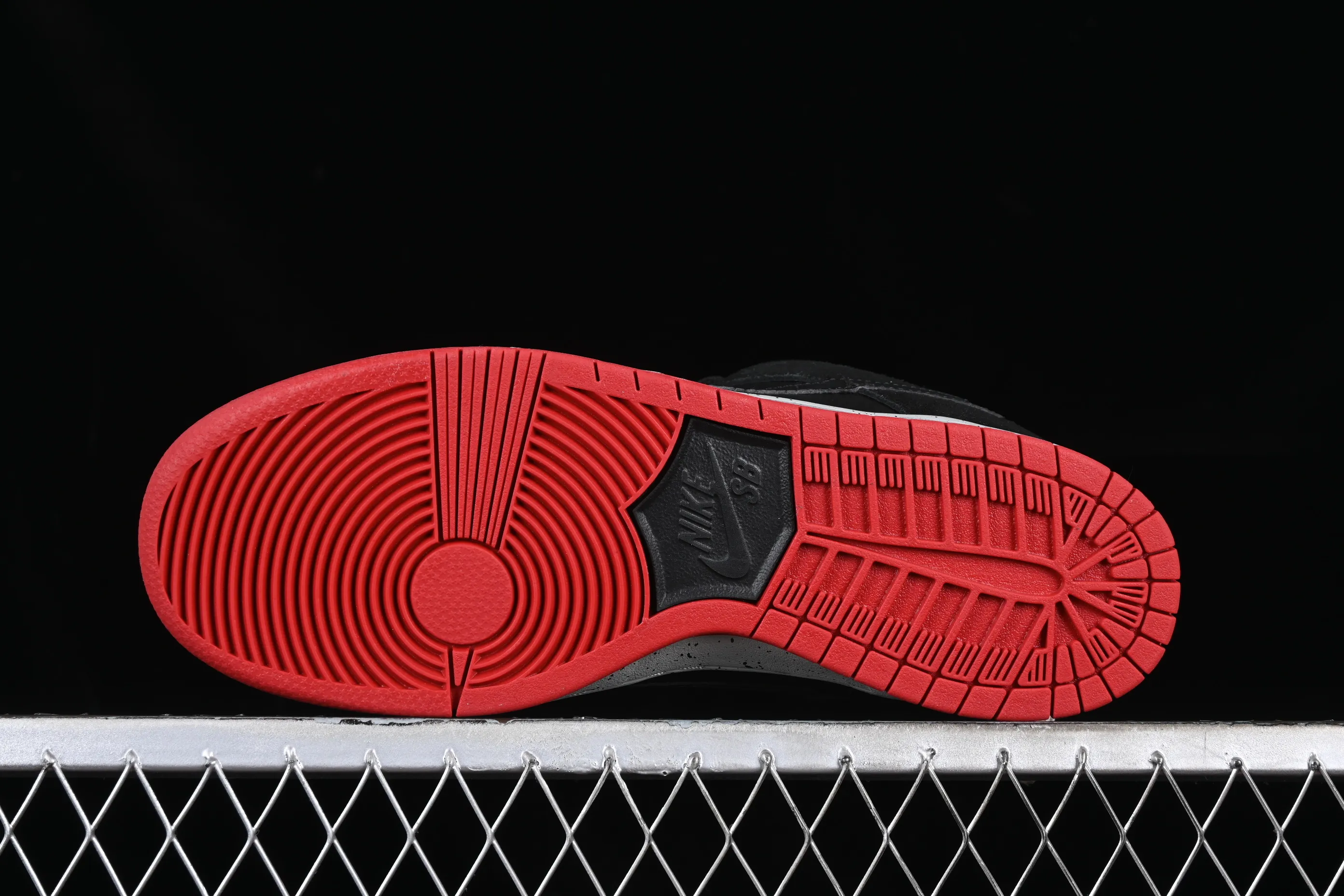 All categories Nk SB Dunk series Nk SB Dunk Low low-top sneakers Nk SB Dunk Low Pro SB smashed backboard fashion casual sneakers 304292-050